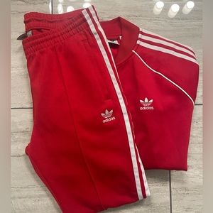 Adidas adicolor sst tracksuit in red